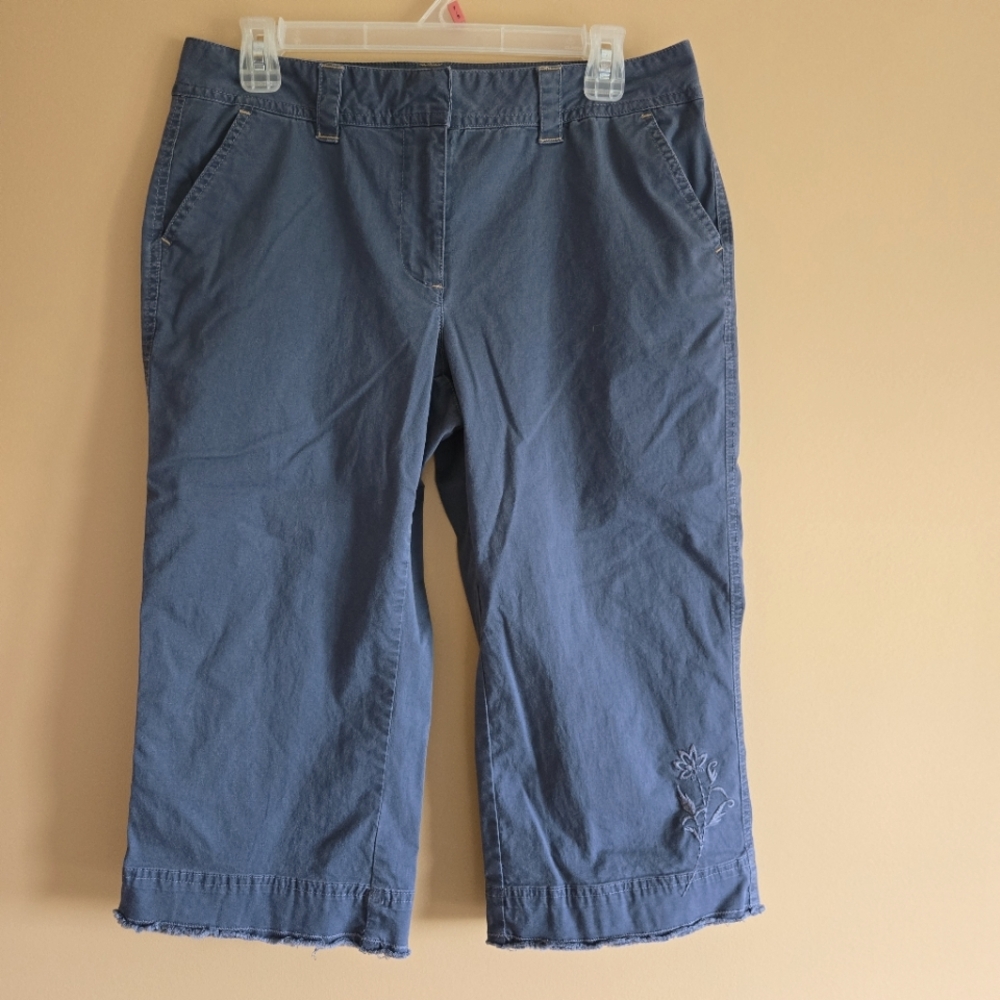 Apt. 9 Cropped Pants w/ Floral Embroidery